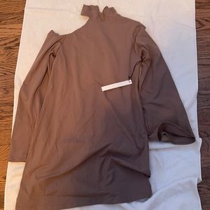 Brown dress turtleneck dip in the shoulder size 18